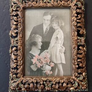 Vintage-Inspired Gold and Green Picture Frame - “Emilia”